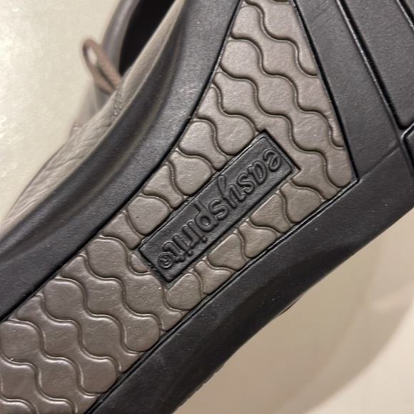 Easy spirit anti gravity shoes size 9 - Picture 6 of 9